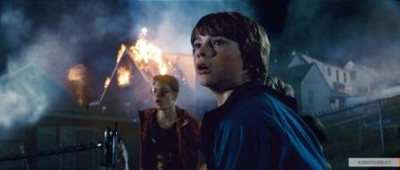 Super 8 Uzbek tilida 2011 kino skachat - kadr 2